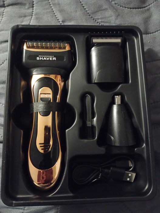 Męska golarka 3 w 1, do brody, włosów, nosa i uszu