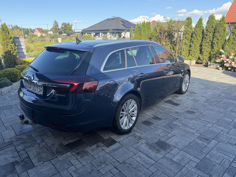 Opel insignia lift  2.0CDTI full servis niski przebieg