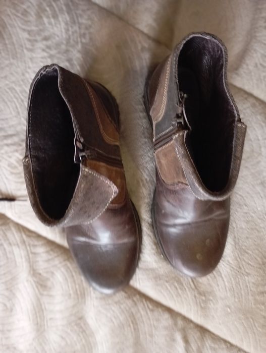 Botas em couro número 36