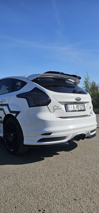 Ford Focus St 2013 photo 3