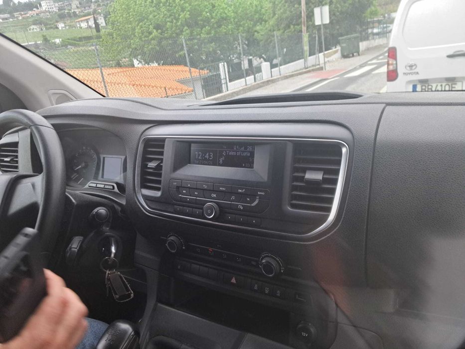 Carrinha 9 lugares Peugeot express
