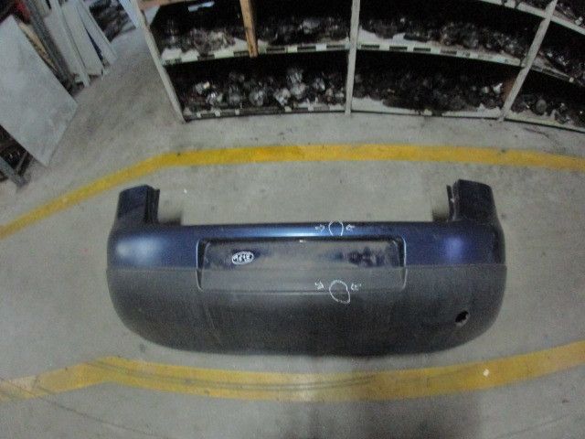 Pára-choques trás VOLKSWAGEN Golf V (1K1)