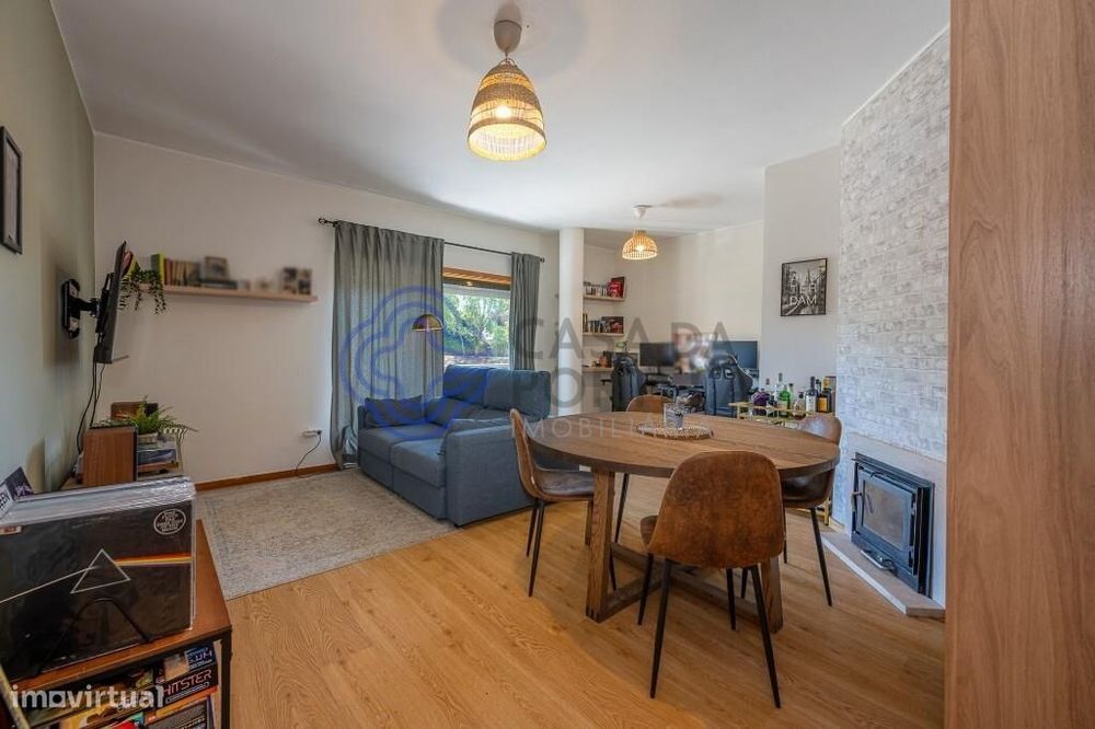 2-Bedroom Apartment with Master Suite, Balconies, and Garage Parking Space at Quinta da Lousa, Valongo