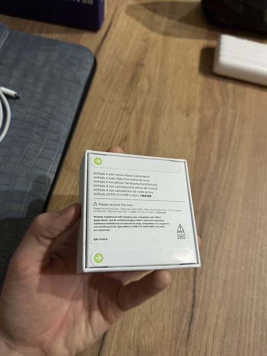 Apple AirPods 4(ANC)