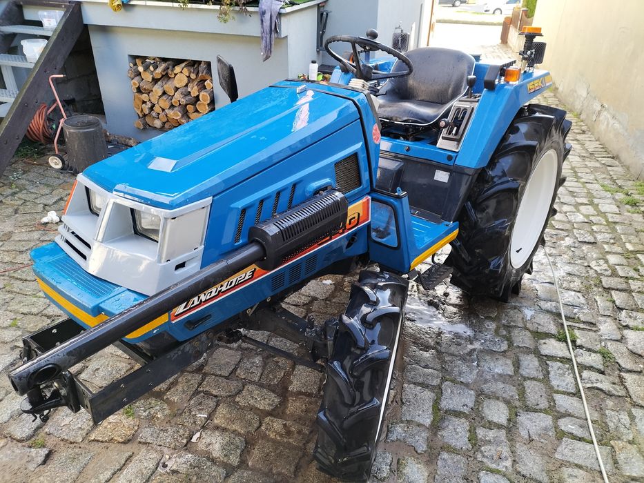 Traktorek iseki z glebogryzarką traktor sadowniczy