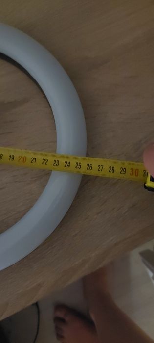 Lampa pierścieniowa LED ze statywem