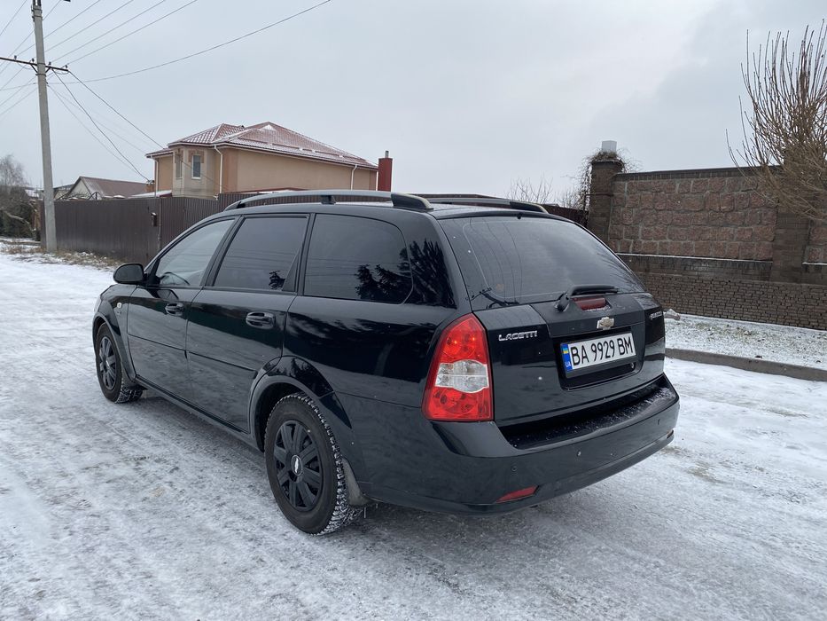 В гарному стані Chevrolet Lacetti  CDX 1.8 бензин/Газ-4 На Автоматі!