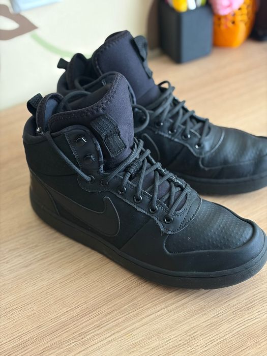 Кеди чоловічі Nike чорні 42 розмір