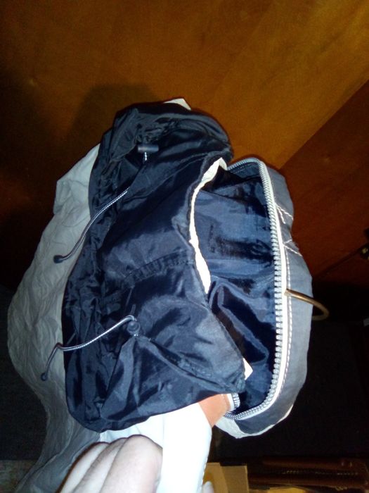 Продам фирменную, брендовую куртку ветровку Cabano active