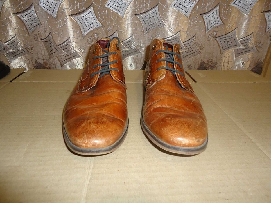 Туфлі BUGATTI класичні, шкіряні, розмір 42(28), Італія.