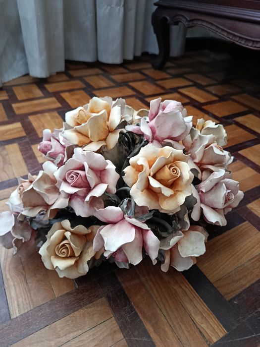 Centro de Mesa Arranjo Floral de porcelana