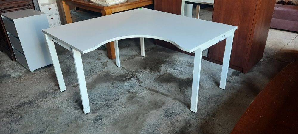 Masywne biurko rogowe RATY