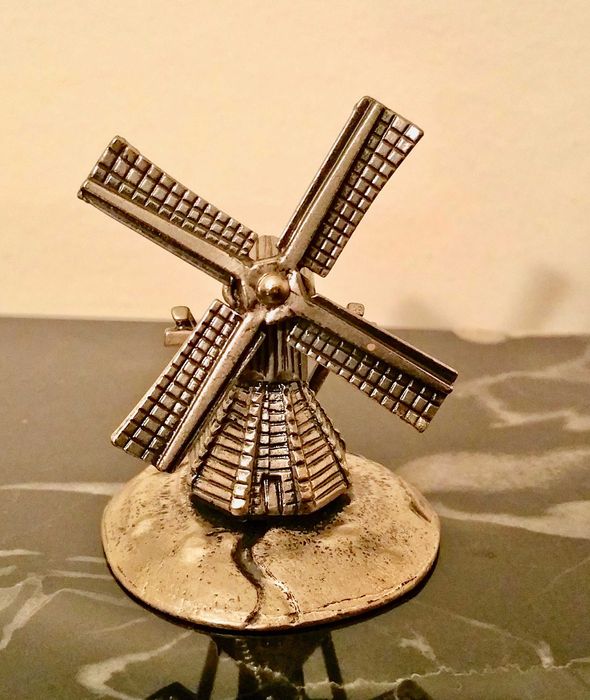 Moinho holandês em estanho