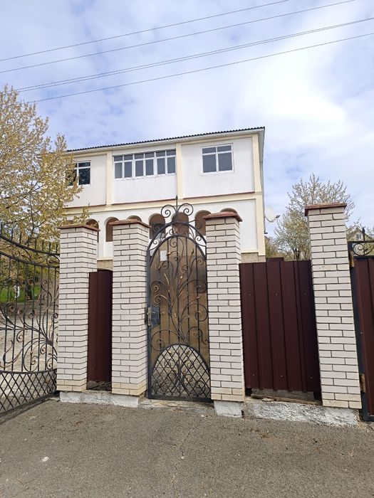 Продається житловий будинок 5 хвилин до Центру