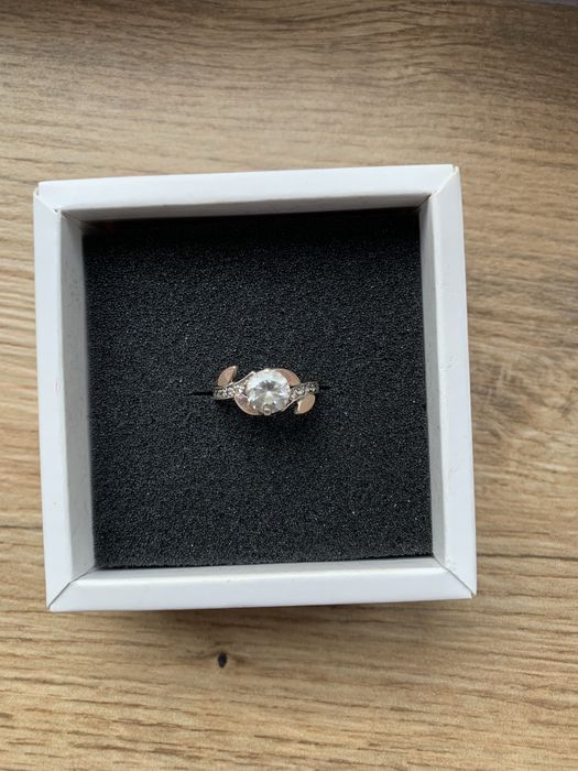 Продам срібні прикраси