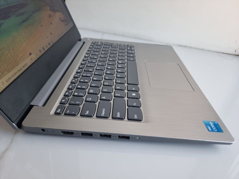 core i3 1115g4 - купити ноутбуки Lenovo - Ціна на OLX.ua