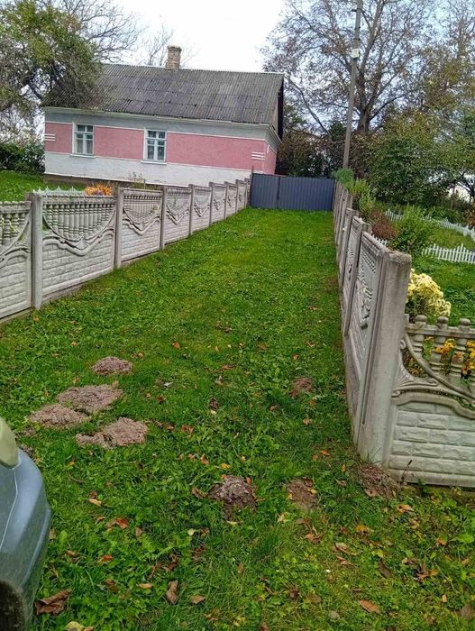 Продаж затишного будинку з ділянкою у с. Пустомити. Рівненський район.