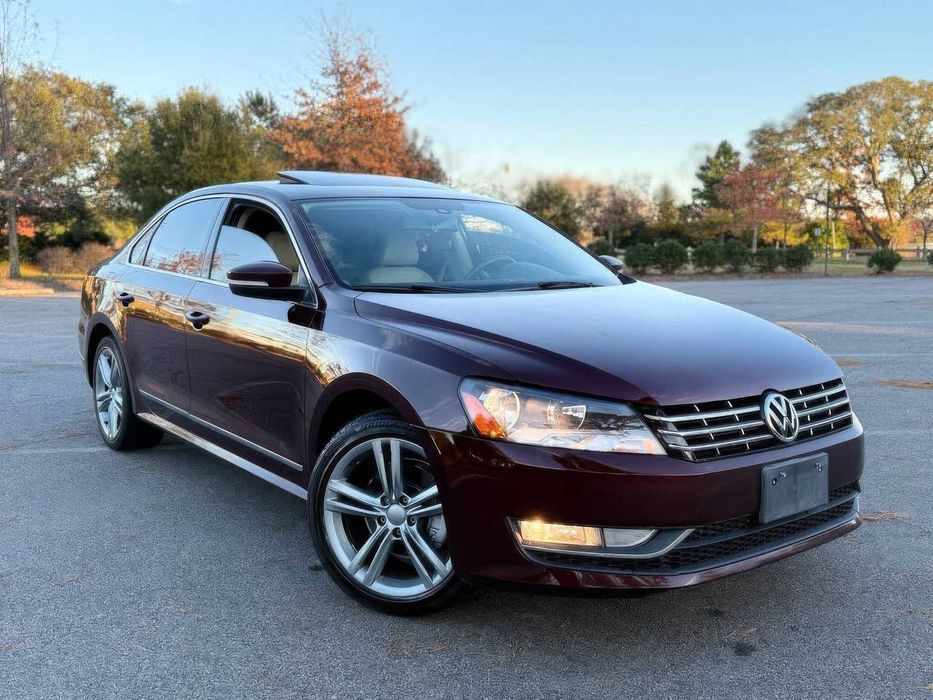 Volkswagen Passat SEL Premium      2014