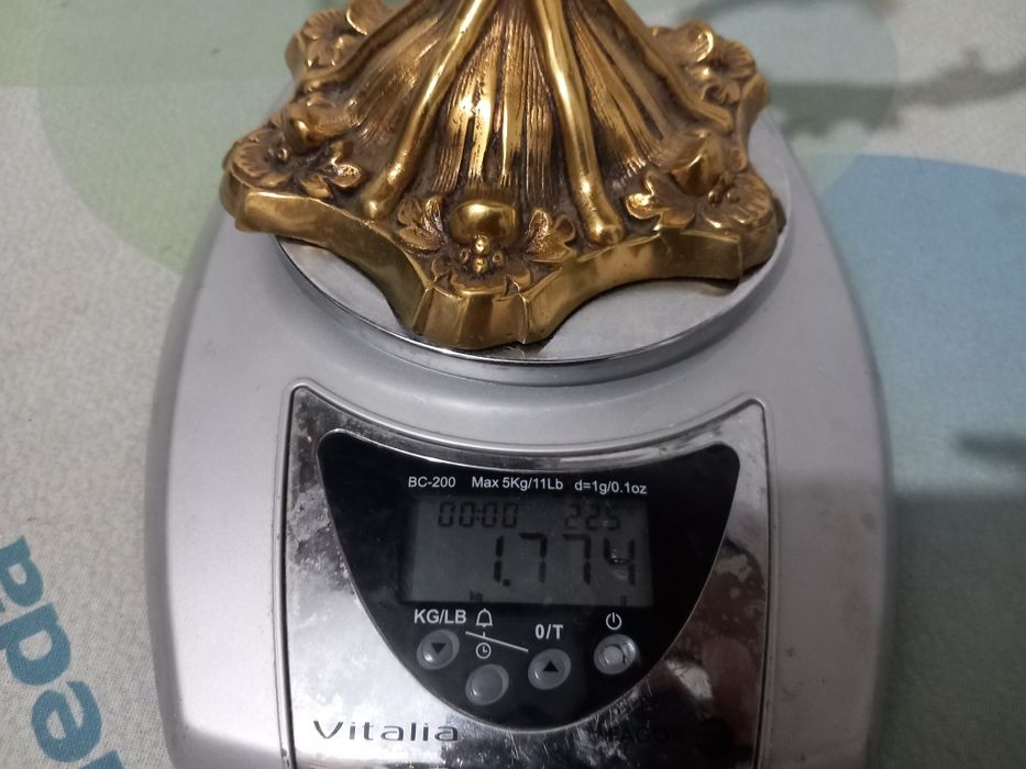 Castiçal  de velas em metal