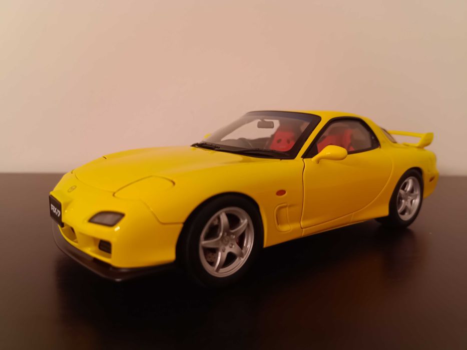 Mazda RX-7 Type R Bathurst R - 1:18 Polar Master
