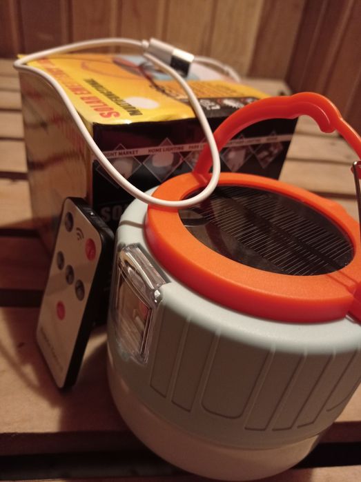 Акумуляторний ліхтарик