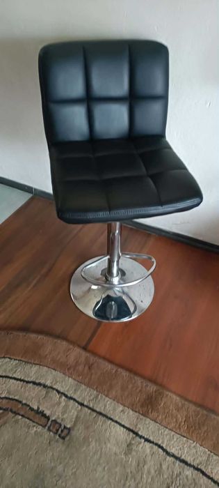 Krzesło, Hoker obrotowy