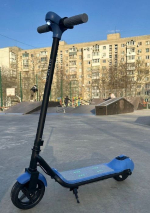 Детский электросамокат