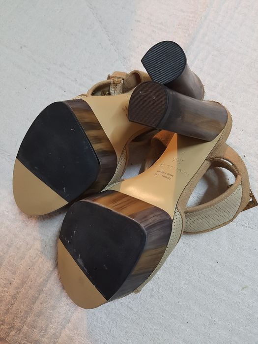 Sandálias Salto Alto Beje - Rachel Zoe - Camurça e Pele