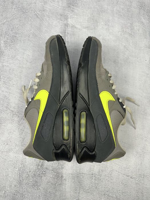 Nike Air Max 90 Szare Sneakersy Męskie z Neonowym Swooshem Volt
