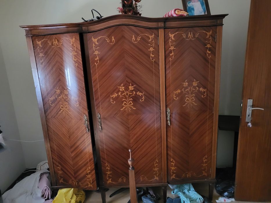 Guarda fatos top com cama igual se necessário