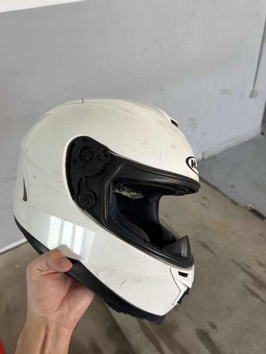 Conjunto capacete e carnagens