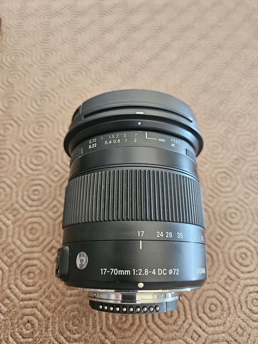 Sigma 17-70mm f/2.8-4 DC Macro OS HSM (C) p/ Nikon - Estado Impecável