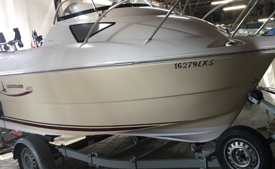 Barco Quick Silver 460
