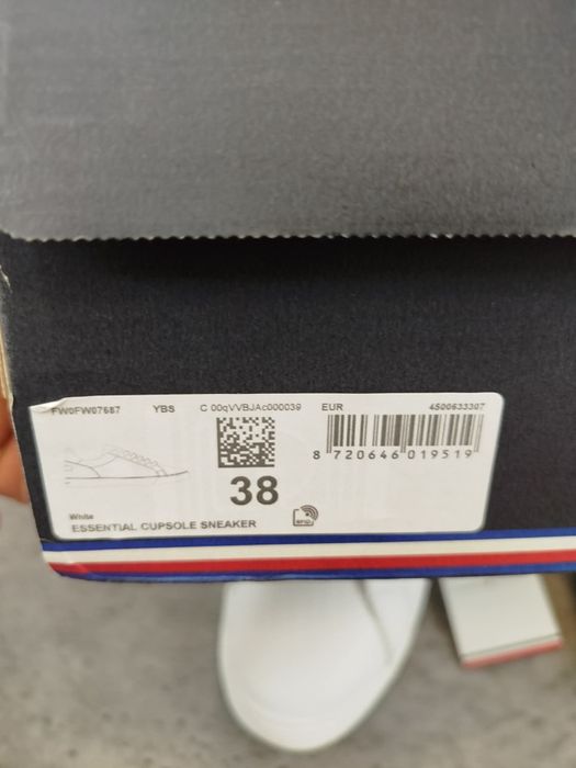 Buty Tommy Hilfiger Essential Cupsole Sneaker