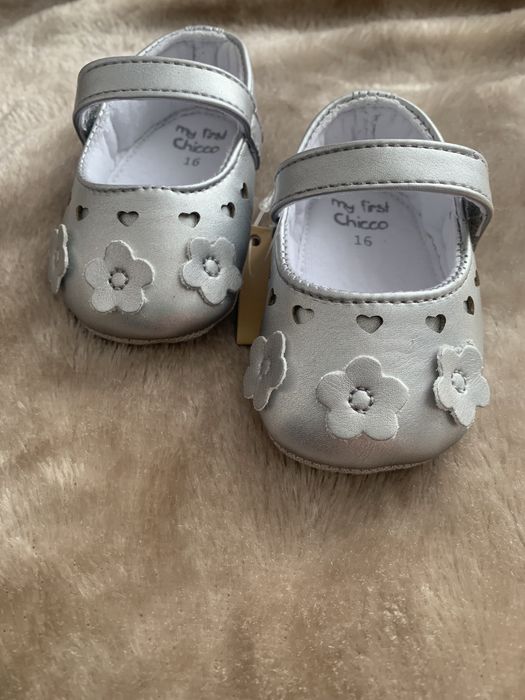 Взуття chicco для дівчинки