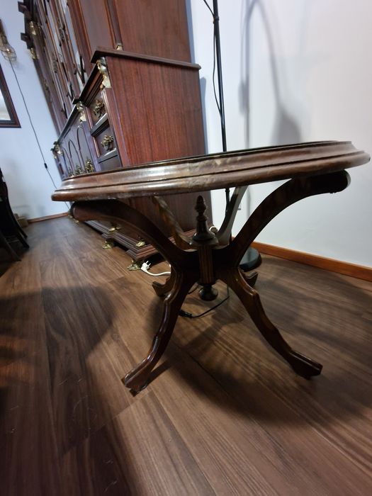Mesa de Apoio em Madeira e Vidro