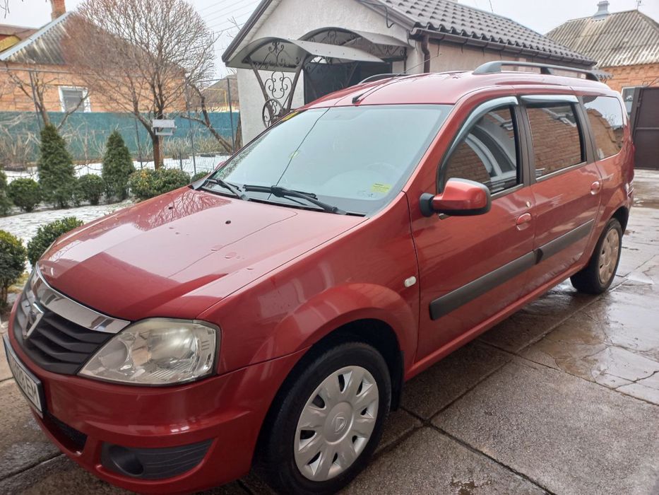 Dacia Logan універсал 2012 рік