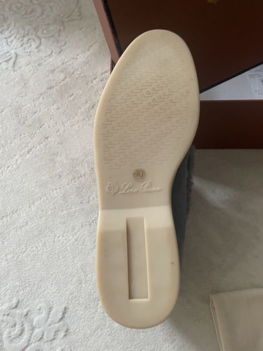 2800грнЛоферы  Lora Piana 39р