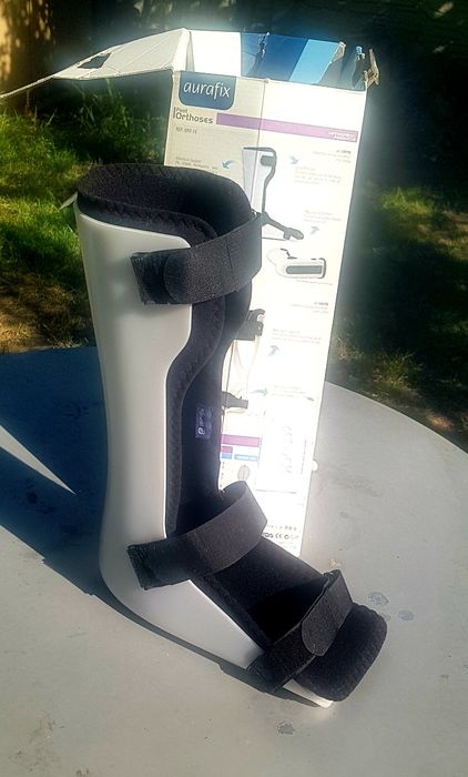 Фиксирующий ортез голеностопного сустава .Размер М (39-42)