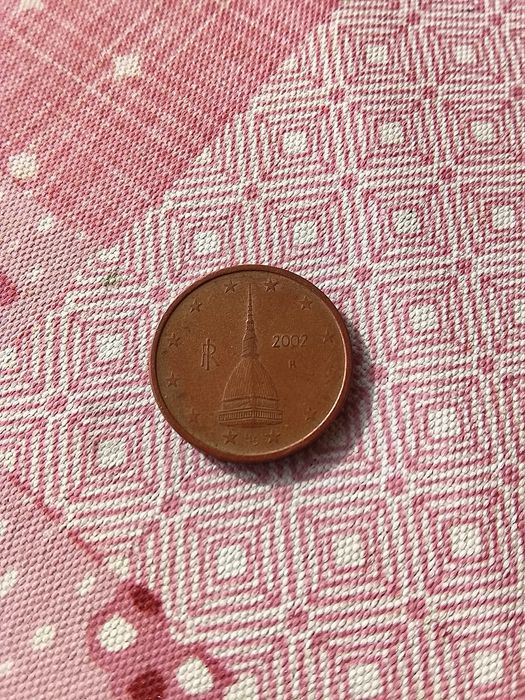 Set moedas 2002 Itália mais oferta de moeda do mesmo ano com erro.