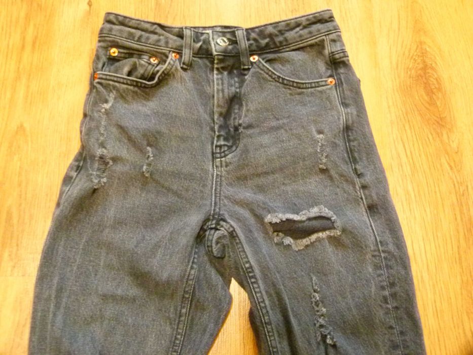 TopShop spodnie jeans MOM szare dziury wysoki stan rozmiar XS 34