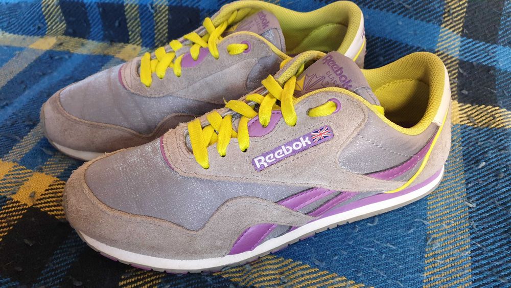 Женские кроссовки Reebok