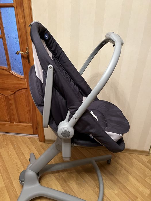 Ліжечко-стільчик Chicco 4в1