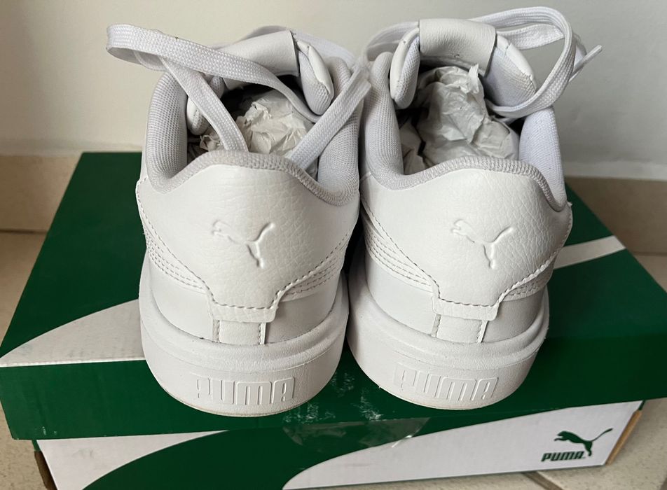 Ténis brancos Puma