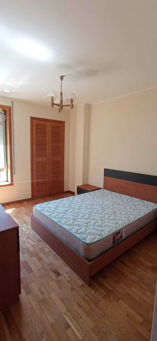 Arrendamento de apartamento T2 na Rua Rodrigo da Fontinha, 7 lote - Viana do Castelo