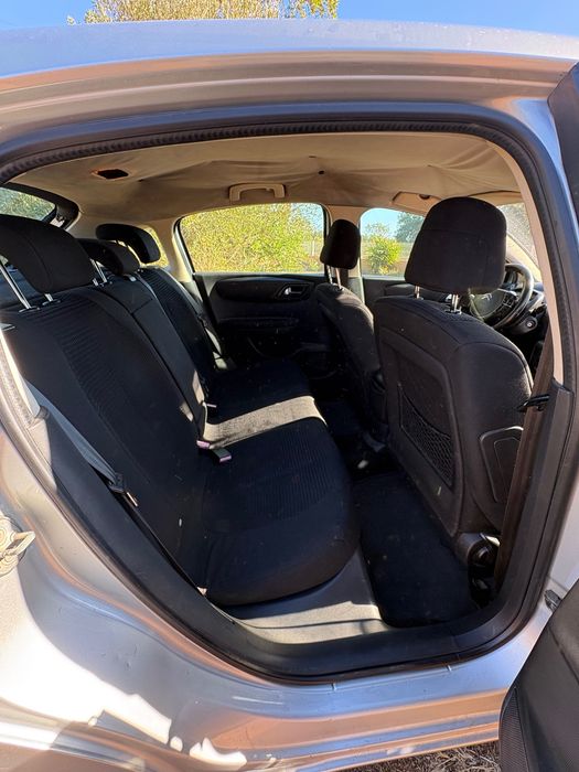 Citroen C4 1.6 HDI 110cv 5 portas — photo 4