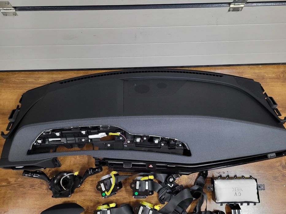 KIA EV6 AIRBAG подушка руля колін сидіння торпеда шторка ремінь ремні