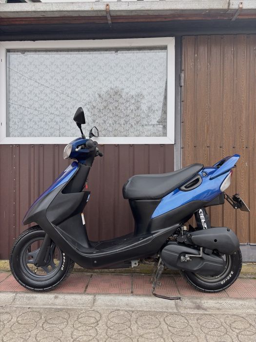 Скутер Suzuki lets 2