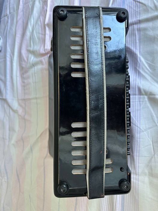 Акордеон Weltmeister Stella