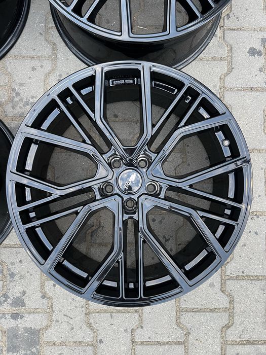 5/114.3 R21 Tesla Y / Ford Explorer / Kia EV6 / Mazda CX 9